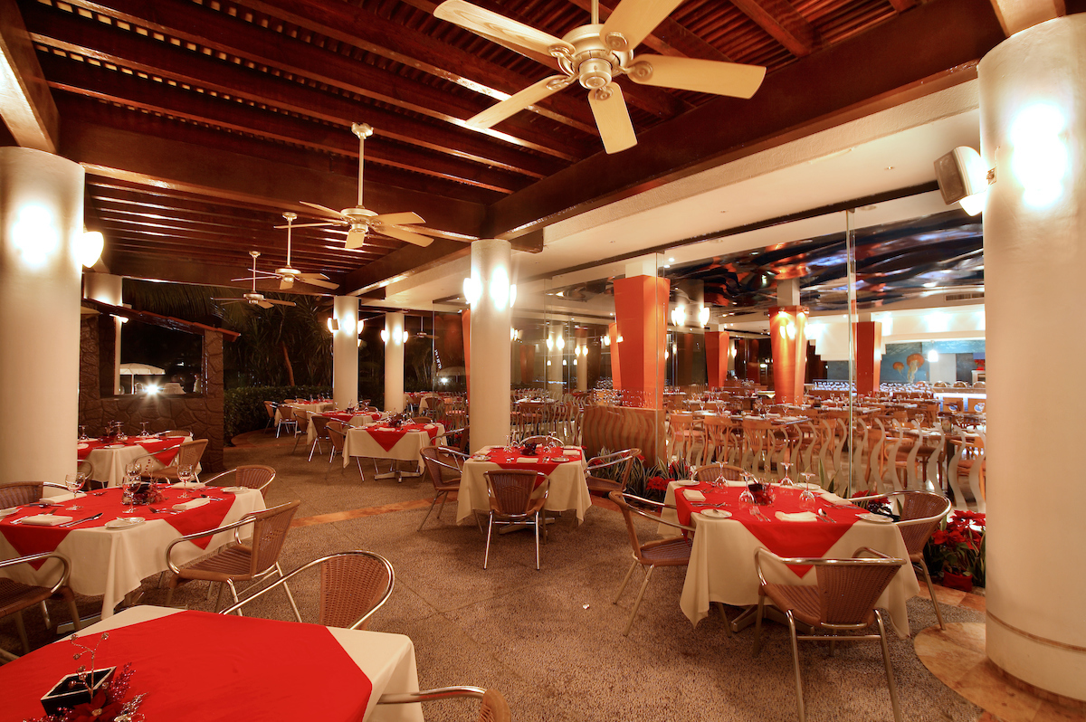 vidana-mazatlan-dining-cafe-del-lago-carousel