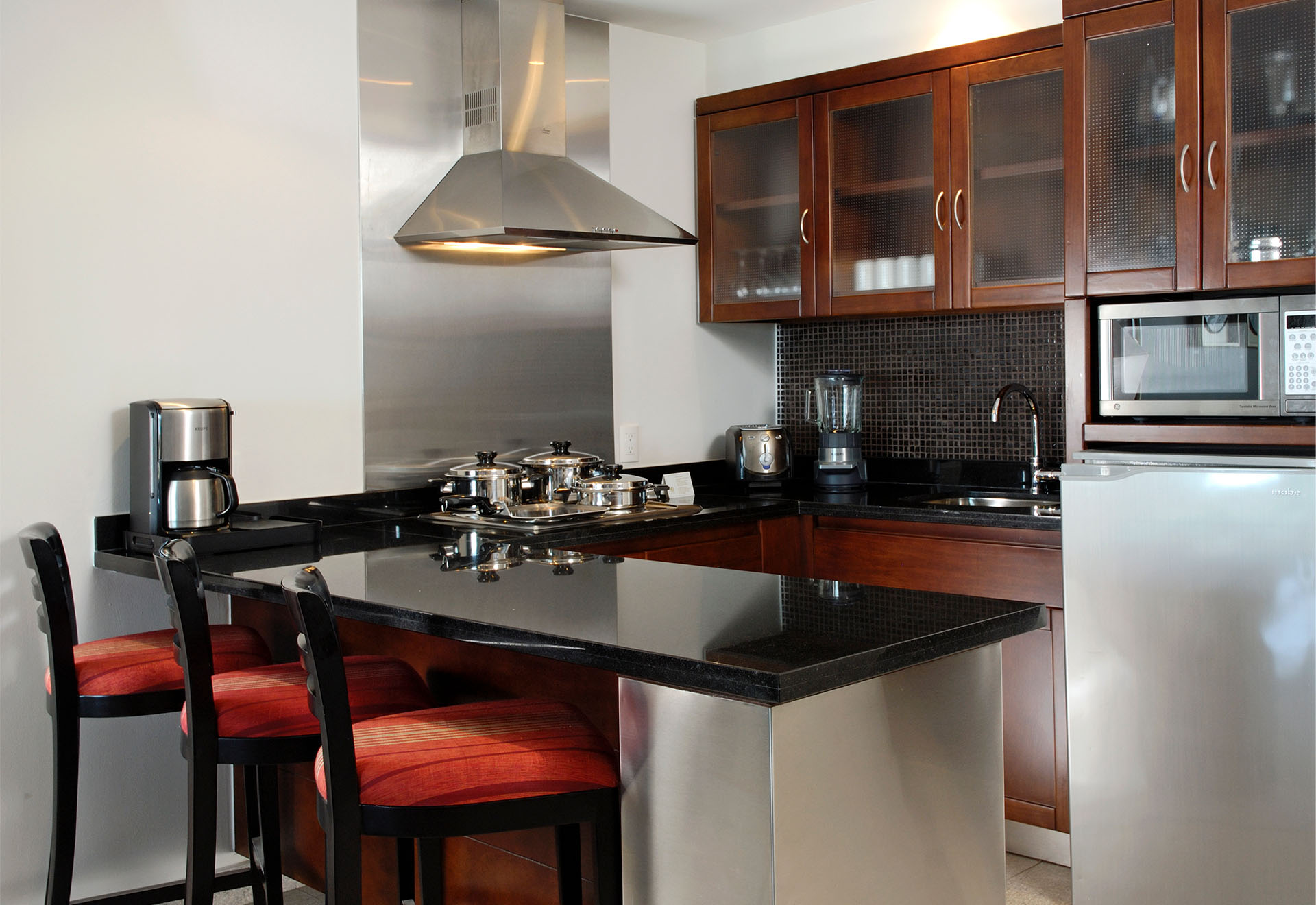 10 Suite 1R