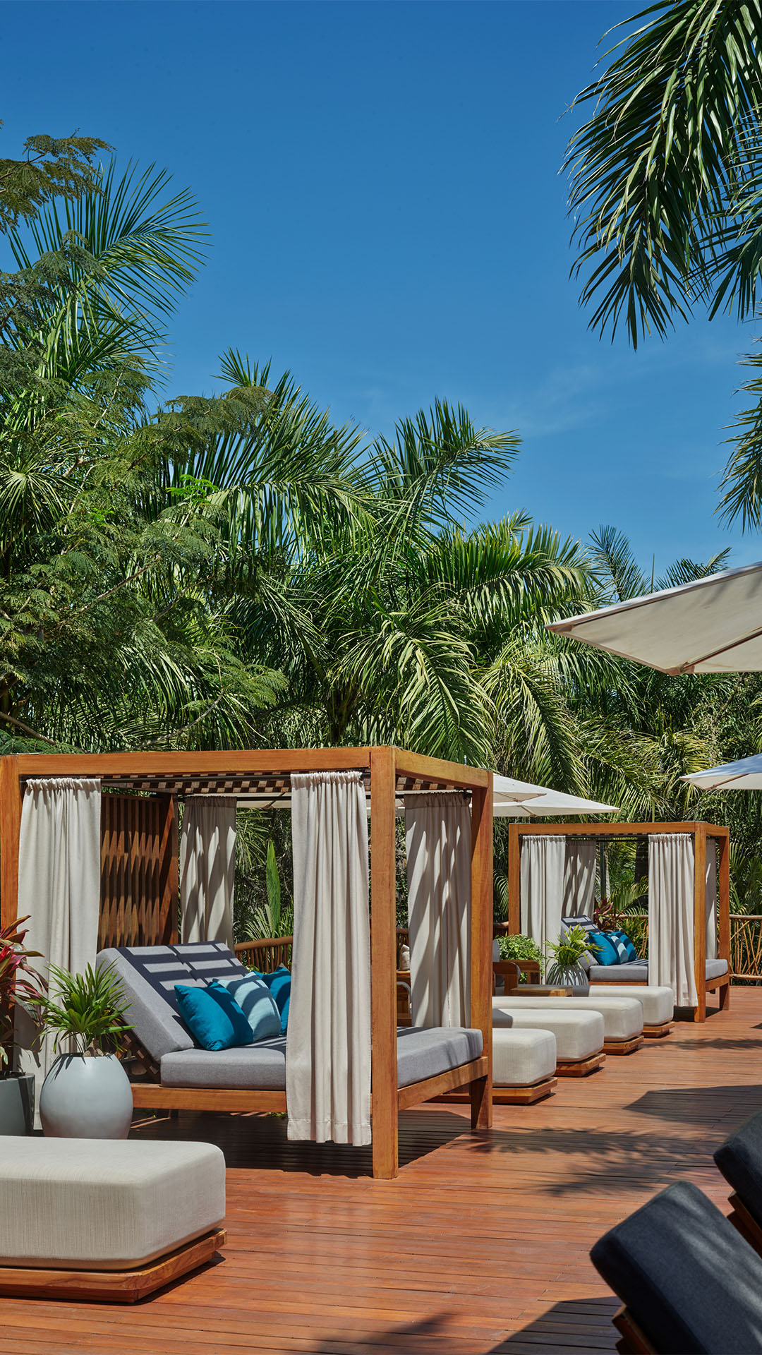 TE_General_Pool_04_V